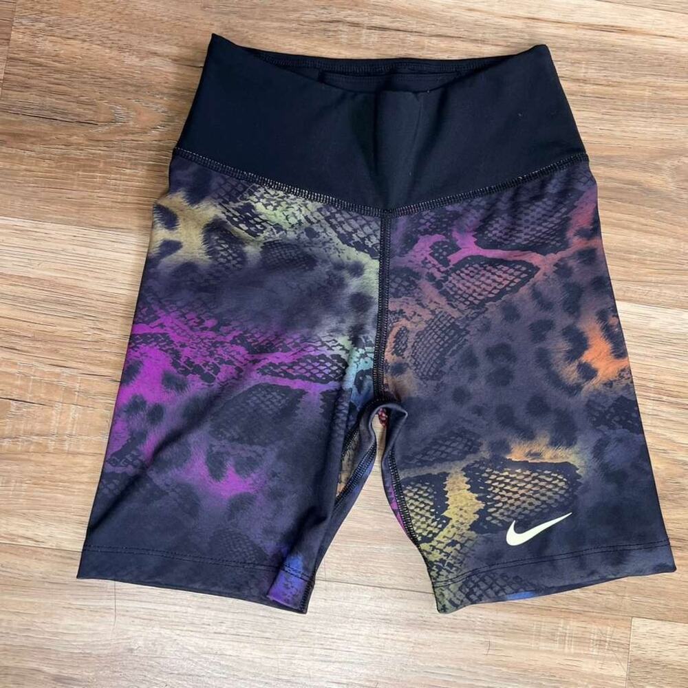 NIKE Sportswear One Airxotic Bike Shorts – Women’s Size XS